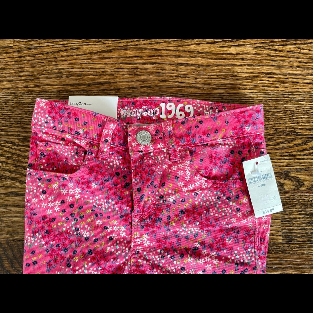 NEW Girls clothes - 4T - Picture 2 of 10